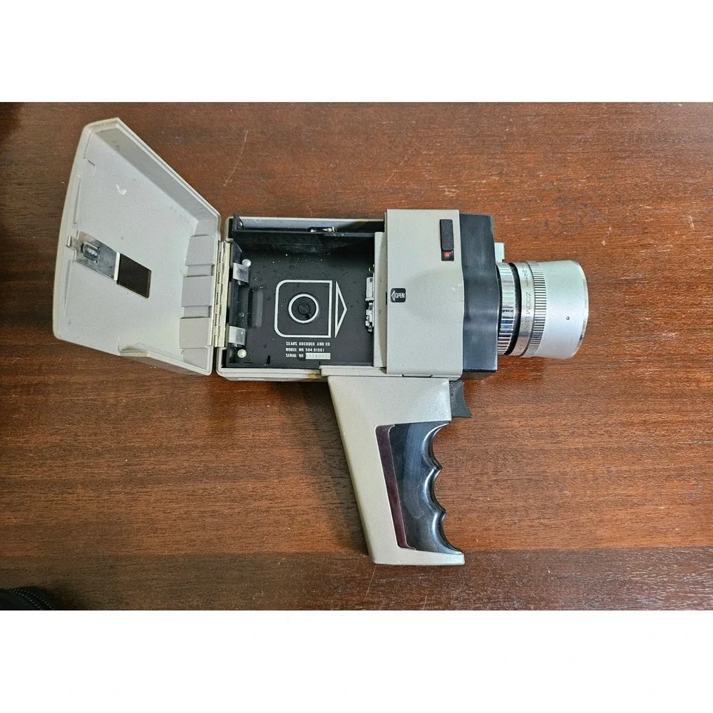 Sears Reflex Zoom XL Super 8 Movie Camera Gray Model 584.91901 Vintage